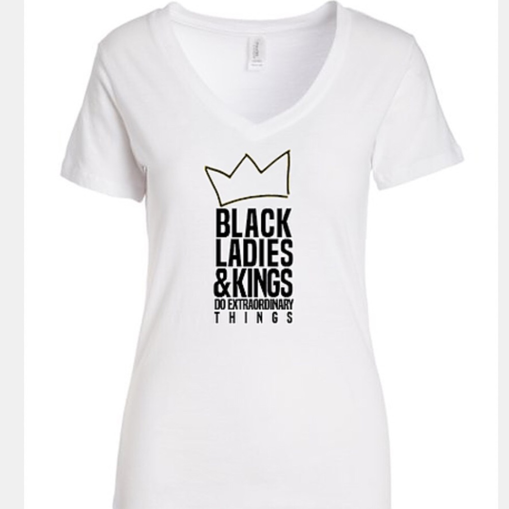 BLK Do Extraordinary Things Tee